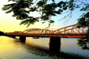 DU LỊCH MIỀN TRUNG: ĐÀ NẴNG - SƠN TRÀ - BÀ NÀ - HỘI AN - HUẾ (4 NGÀY/3 ĐÊM )