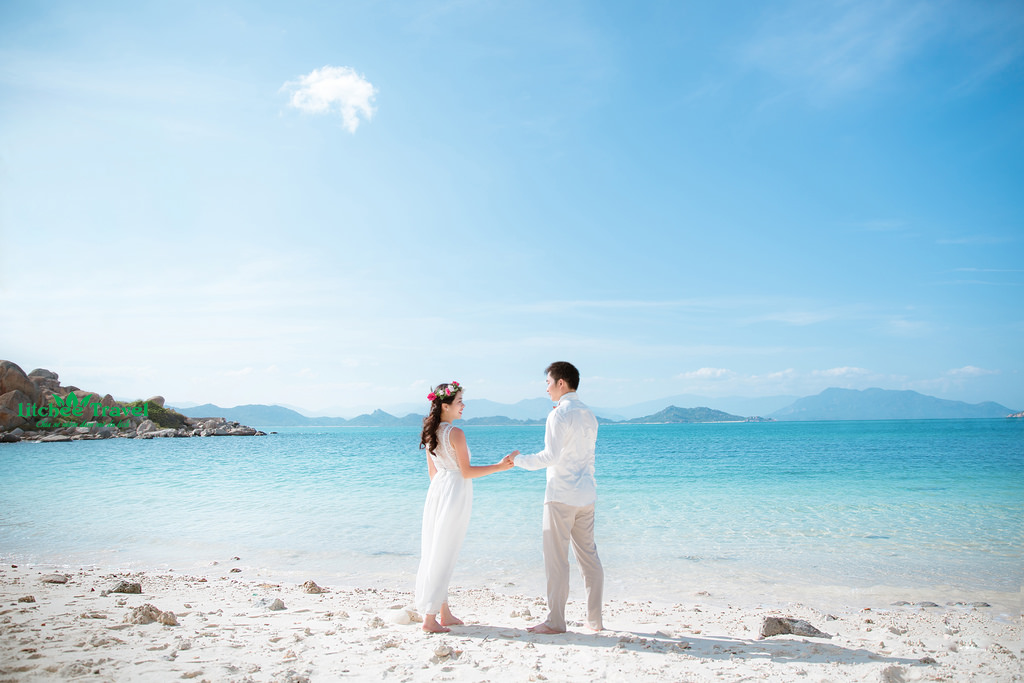 bai-bien-dep-nha-trang-litchee-travel-01