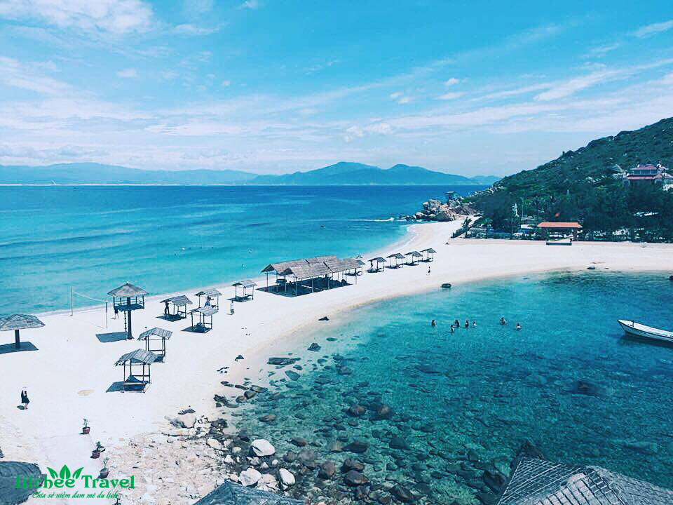 bai-tam-doi-duy-nhat-nha-trang-litcheetravel