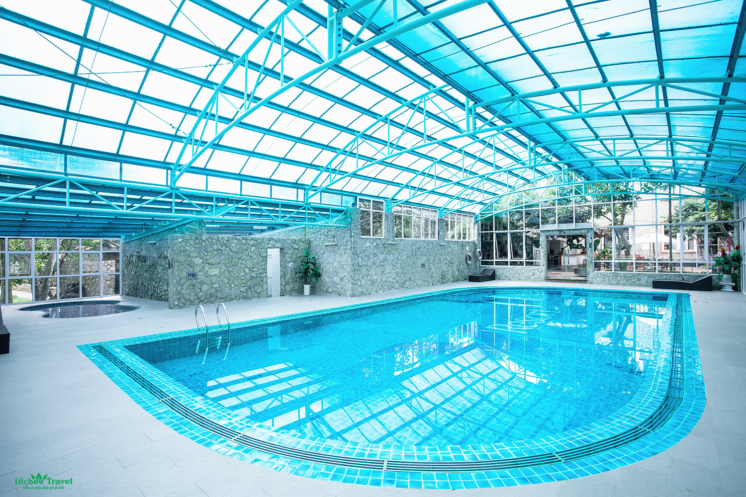 v-resort-hoa-binh-litchee-travel-0102